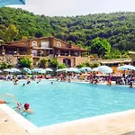 Le Rocce 4* SantʼAgata deʼ Goti