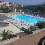 Panzió Le Rocce SantʼAgata deʼ Goti