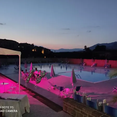 Le Rocce 4* SantʼAgata deʼ Goti