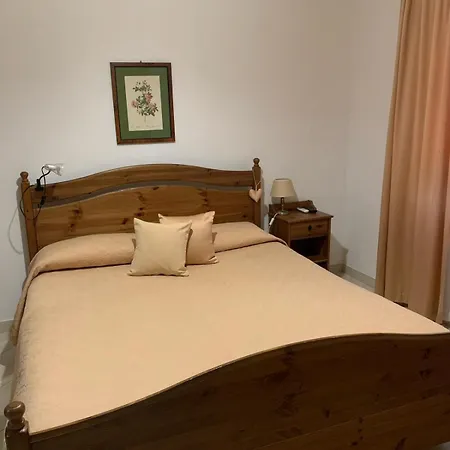 Bed and Breakfast Le Rocce SantʼAgata deʼ Goti