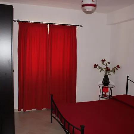 Le Rocce Bed and Breakfast 4*