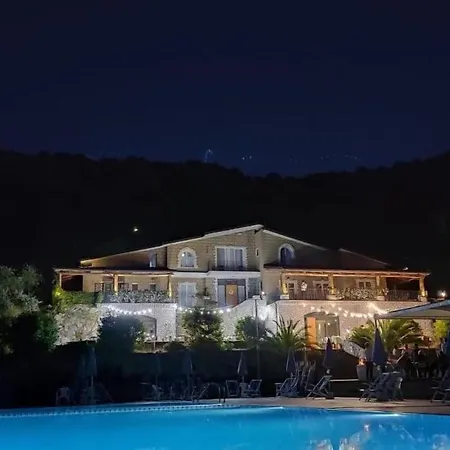 Le Rocce 4* SantʼAgata deʼ Goti
