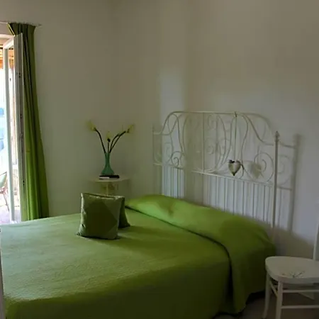 Le Rocce 4* SantʼAgata deʼ Goti