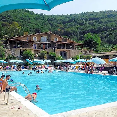 Le Rocce 4*