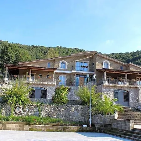 Le Rocce 4* SantʼAgata deʼ Goti