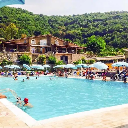 Le Rocce 4* SantʼAgata deʼ Goti