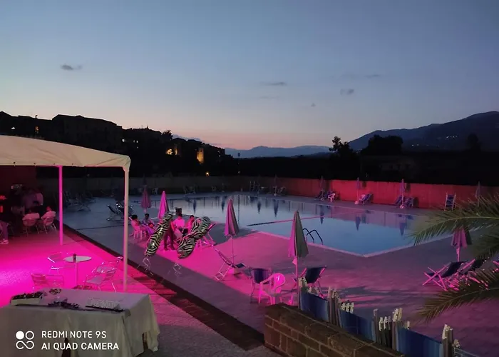 Le Rocce 4* SantʼAgata deʼ Goti