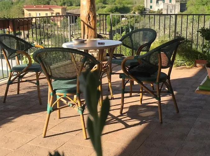 فندق مبيت وإفطار Le Rocce 4*