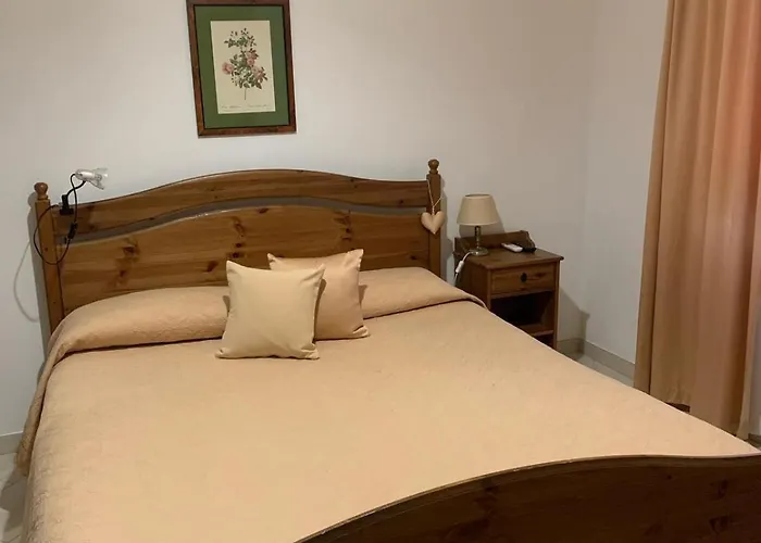 فندق مبيت وإفطار Le Rocce SantʼAgata deʼ Goti