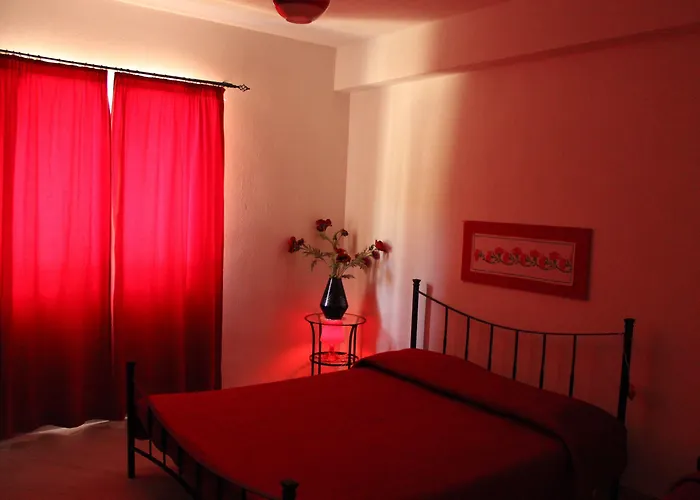 فندق مبيت وإفطار Le Rocce 4*