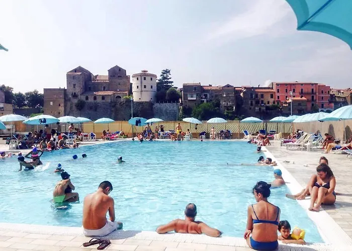 فندق مبيت وإفطار Le Rocce