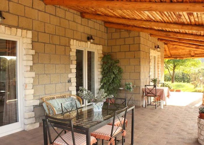 Le Rocce فندق مبيت وإفطار SantʼAgata deʼ Goti